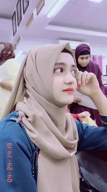 Hiba Malik